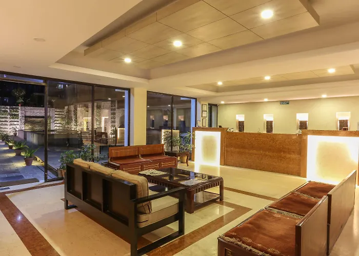 Hotel Potala 2*