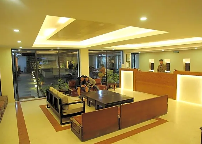 Hotel Potala 2*