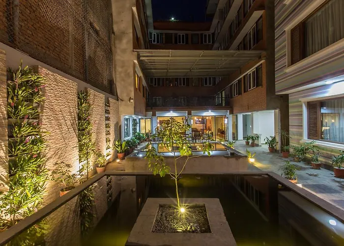 Potala Hotel 2*